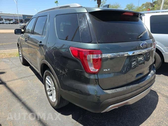 2016 Ford Explorer XLT - miniatura 2