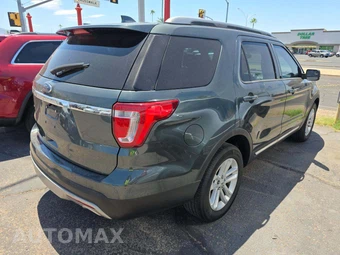 2016 Ford Explorer XLT - miniatura 3
