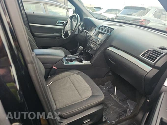 2016 Ford Explorer XLT - miniatura 8