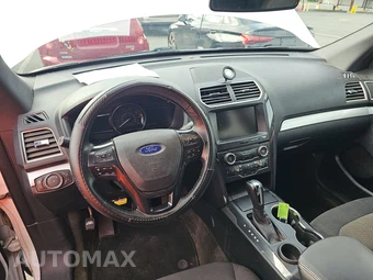 2016 Ford Explorer XLT – miniatura 11