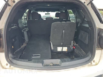 2016 Ford Explorer XLT – miniatura 17