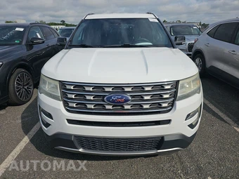 2016 Ford Explorer XLT – miniatura 2