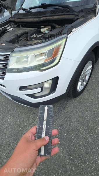 2016 Ford Explorer XLT – miniatura 23