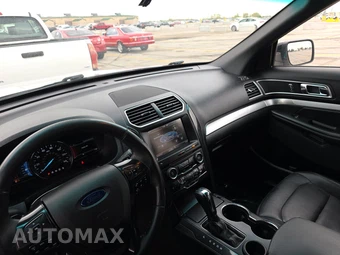 2016 Ford Explorer XLT – miniatura 11