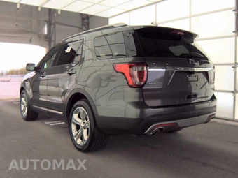 2016 Ford Explorer XLT - miniatura 8