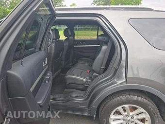 2016 Ford Explorer XLT – miniatura 10