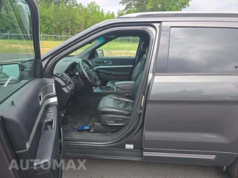 2016 Ford Explorer XLT – miniatura 3