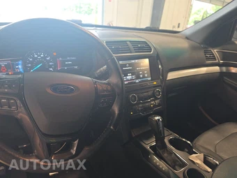 2016 Ford Explorer XLT – miniatura 11