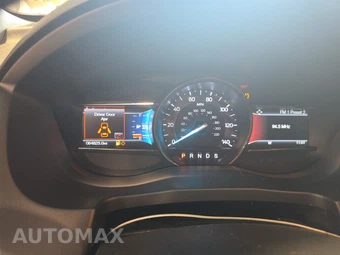 2016 Ford Explorer XLT – miniatura 12