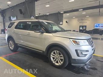2016 Ford Explorer XLT – miniatura 3