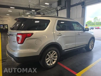 2016 Ford Explorer XLT – miniatura 4