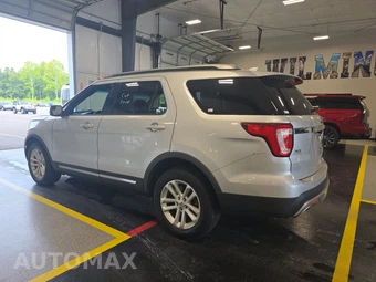 2016 Ford Explorer XLT – miniatura 6