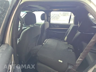 2016 Ford Explorer XLT - miniatura 13