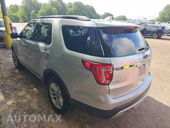 2016 Ford Explorer XLT - miniatura 6