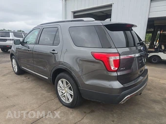 2016 Ford Explorer XLT - miniatura 6