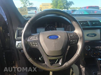 2016 Ford Explorer XLT – miniatura 10