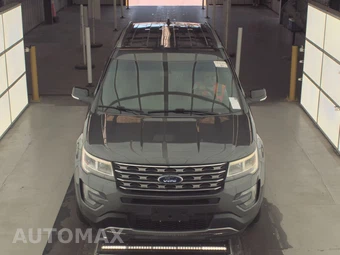 2016 Ford Explorer XLT – miniatura 2