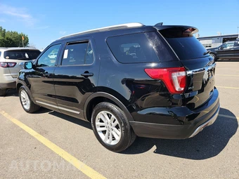 2016 Ford Explorer XLT - miniatura 6