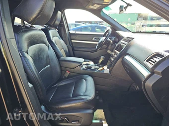 2016 Ford Explorer XLT - miniatura 8