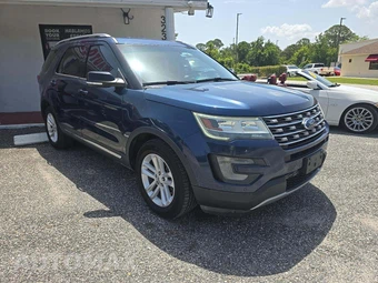 2016 Ford Explorer XLT – miniatura 4