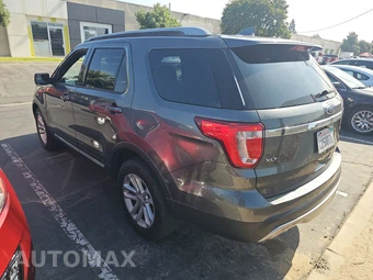 2016 Ford Explorer XLT - miniatura 6