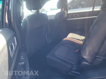 2016 Ford Explorer XLT – miniatura 13