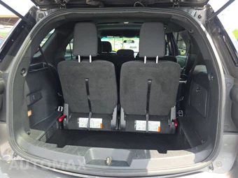2016 Ford Explorer XLT – miniatura 17