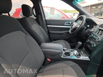 2016 Ford Explorer XLT – miniatura 8