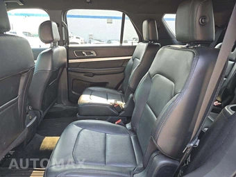 2016 Ford Explorer XLT - miniatura 13