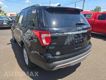 2016 Ford Explorer XLT - miniatura 2