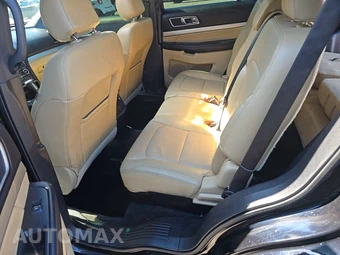 2016 Ford Explorer XLT – miniatura 13