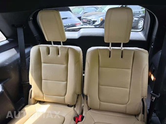 2016 Ford Explorer XLT - miniatura 14
