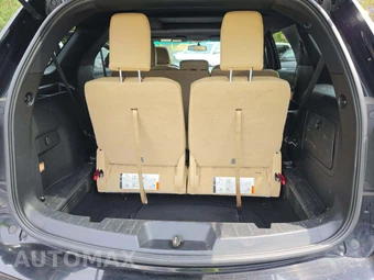 2016 Ford Explorer XLT - miniatura 15