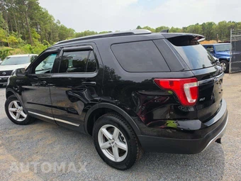 2016 Ford Explorer XLT - miniatura 2