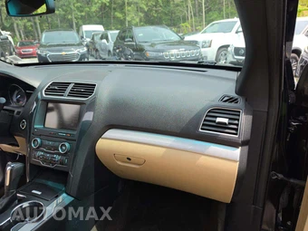 2016 Ford Explorer XLT - miniatura 20