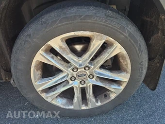 2016 Ford Explorer XLT – miniatura 11