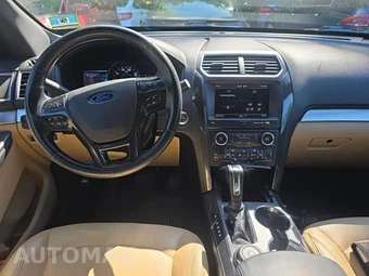 2016 Ford Explorer XLT – miniatura 14