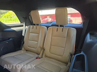 2016 Ford Explorer XLT – miniatura 17