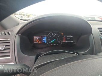 2016 Ford Explorer XLT - miniatura 12