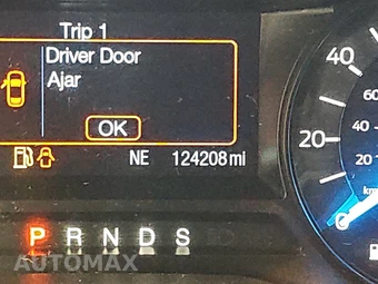 2016 Ford Explorer XLT – miniatura 12