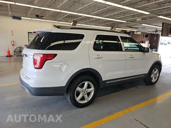 2016 Ford Explorer XLT – miniatura 4