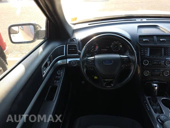 2016 Ford Explorer XLT – miniatura 10