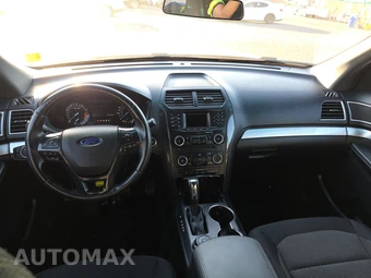 2016 Ford Explorer XLT – miniatura 11