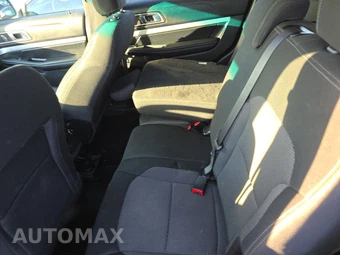 2016 Ford Explorer XLT – miniatura 13
