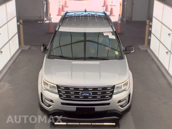 2016 Ford Explorer XLT – miniatura 2