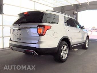 2016 Ford Explorer XLT – miniatura 4