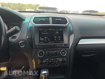 2016 Ford Explorer XLT – miniatura 11