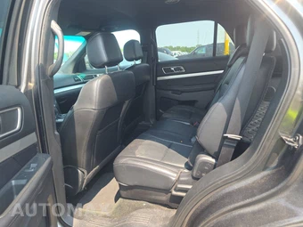 2016 Ford Explorer XLT – miniatura 13