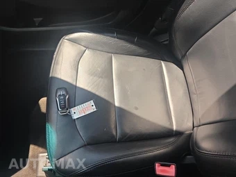 2016 Ford Explorer XLT – miniatura 21