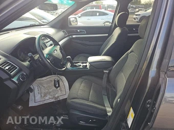 2016 Ford Explorer XLT - miniatura 10
